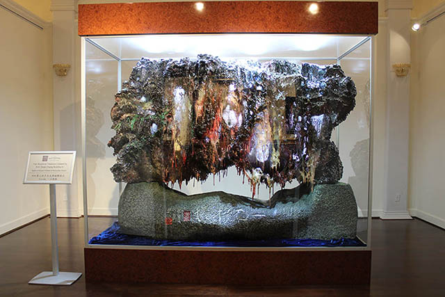 人类世界首创不可复制的艺术绝世珍宝 一石横娇亮相